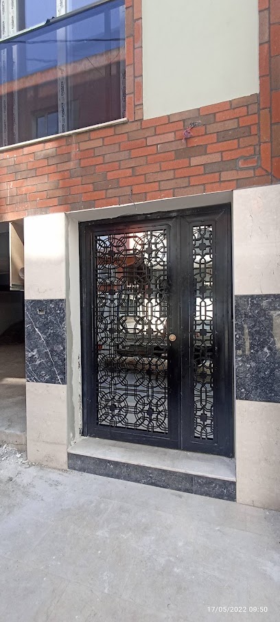 Koçak metal Ferforje demir doğrama ve dekorasyon atölyesi — İzmir Metal İşleme